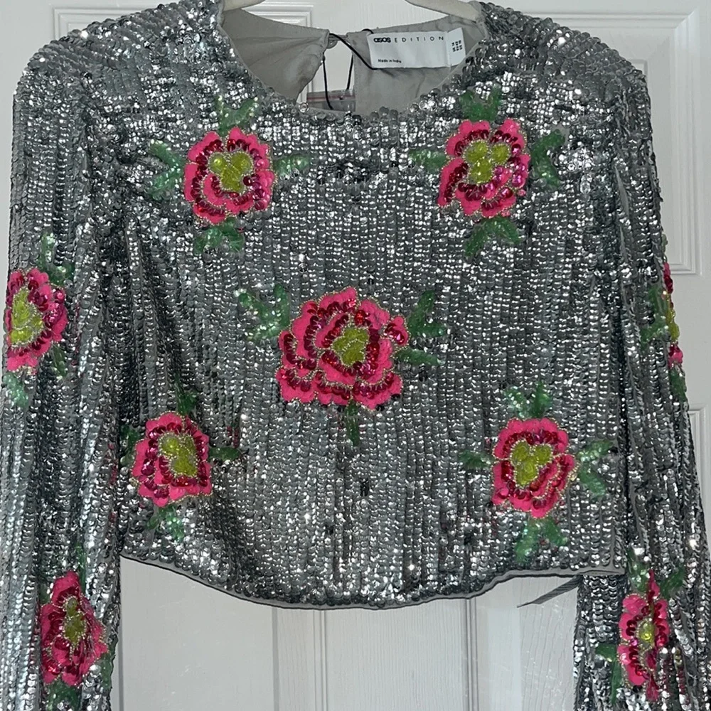 ASOS Edition blouson sleeve crop top in floral Sequin - Picture 2 of 10